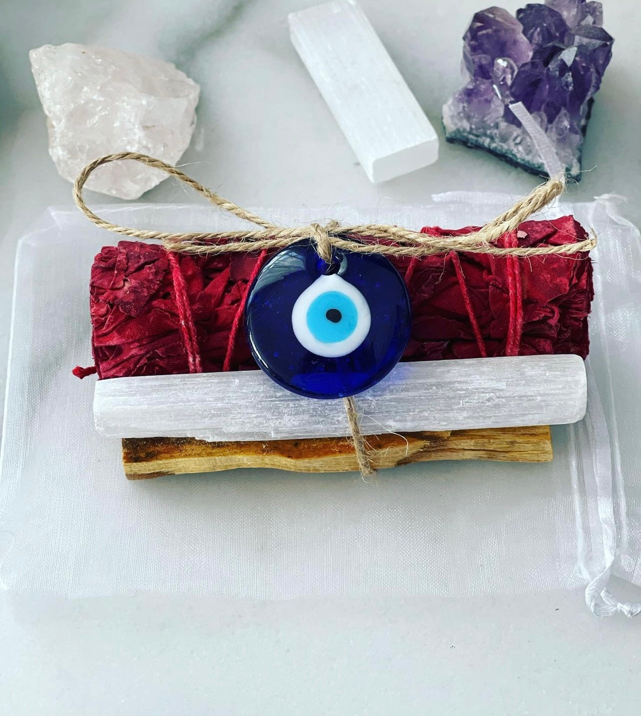 Smudge kit - Dragons Blood Sage, Selenite, Evil Eye charm and Palo Santo
